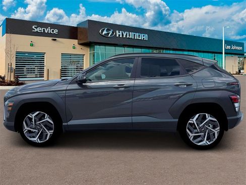 New 2026 Hyundai Kona SEL Premium image 3