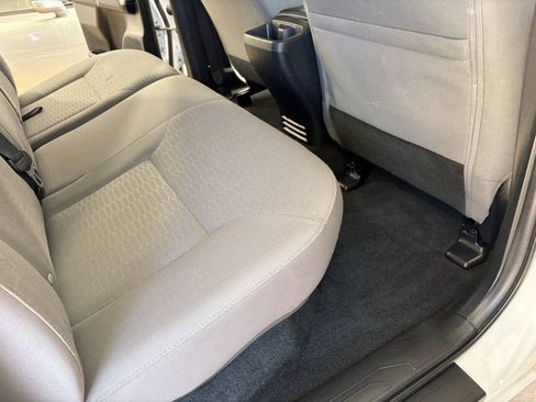 Used 2019 Toyota Tacoma SR5 RWD image 22