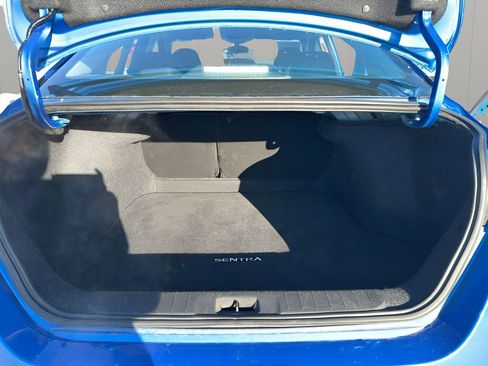 Used 2022 Nissan Sentra SV image 29