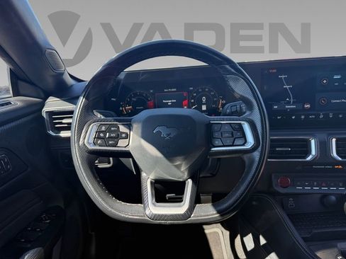 Used 2024 Ford Mustang Premium image 10