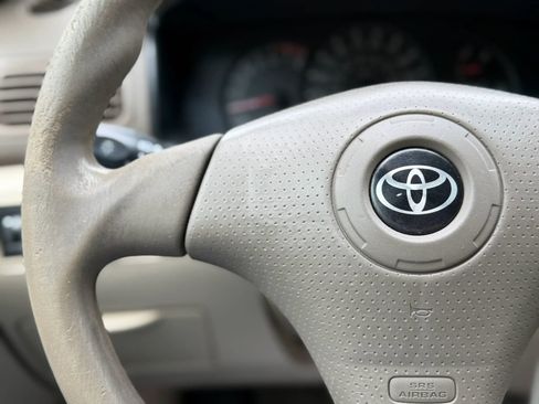 Used 2006 Toyota Corolla S FWD image 24