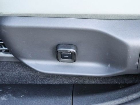 New 2025 Volvo EX30 Plus image 20