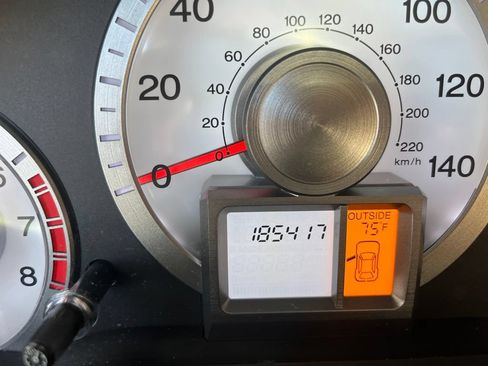 Used 2009 Honda Pilot EX-L image 9