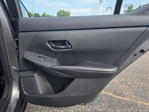 Used 2024 Nissan Sentra S FWD image 14