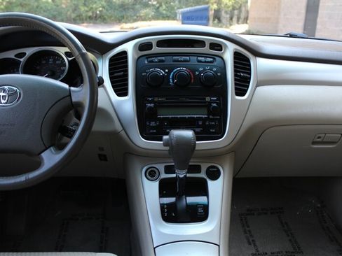 Used 2007 Toyota Highlander 2WD V6 image 14