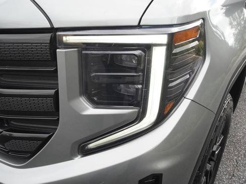 Used 2023 GMC Sierra 1500 Elevation image 35