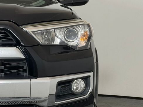 Used 2016 Toyota 4Runner Limited AWD/4WD image 11