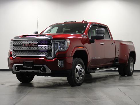 Used 2022 GMC Sierra 3500 Denali w/ Denali Ultimate Package AWD/4WD image 8