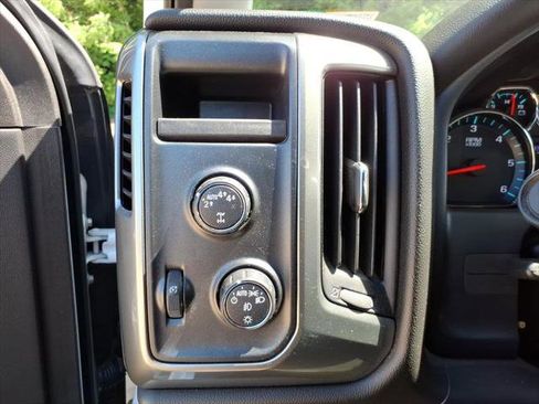Used 2018 Chevrolet Silverado 1500 LT w/ All Star Edition AWD/4WD image 14