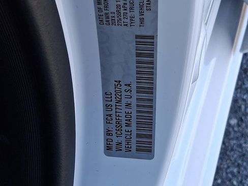 New 2026 RAM 1500 4x4 Crew Cab image 17