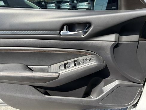 Used 2020 Nissan Altima 2.5 SR image 7