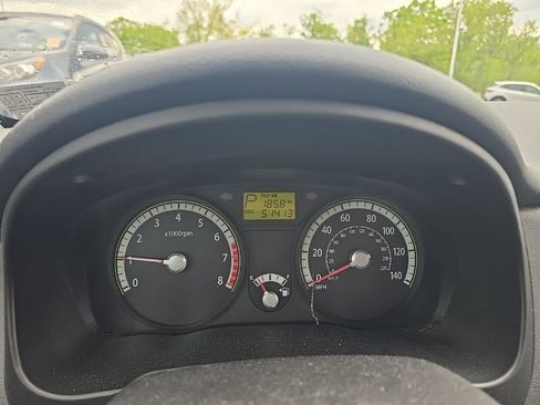 Used 2009 Kia Rio5 w/ PWR Pkg FWD image 4