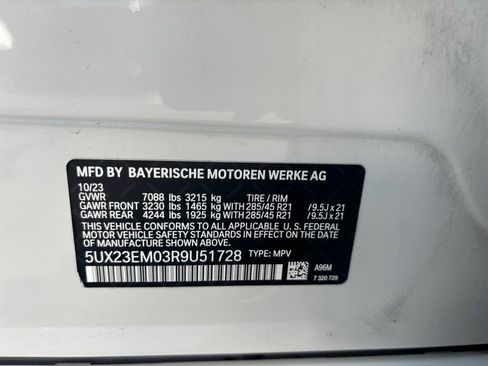 Used 2024 BMW X7 xDrive40i AWD/4WD image 11