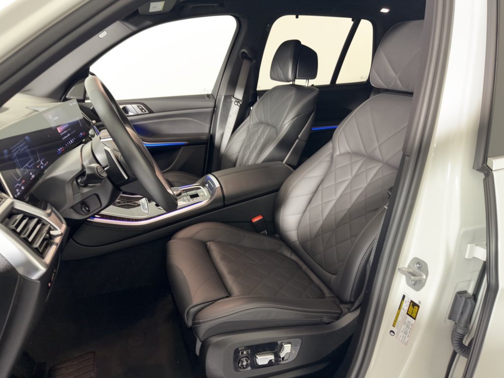 Used 2026 BMW X5 sDrive40i w/ Climate Comfort Package RWD image 5
