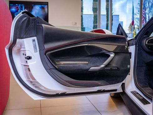 Used 2022 Ferrari 296 GTB image 8