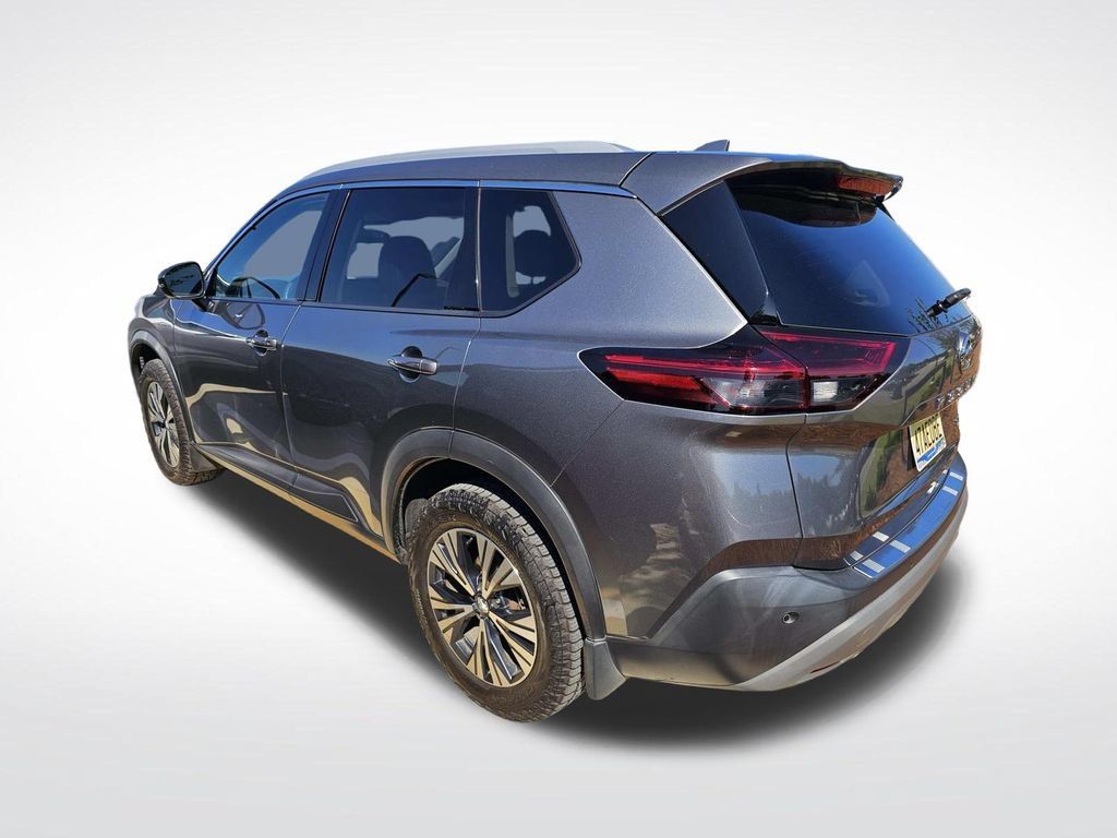 Used 2021 Nissan Rogue SV w/ Premium Package FWD image 14