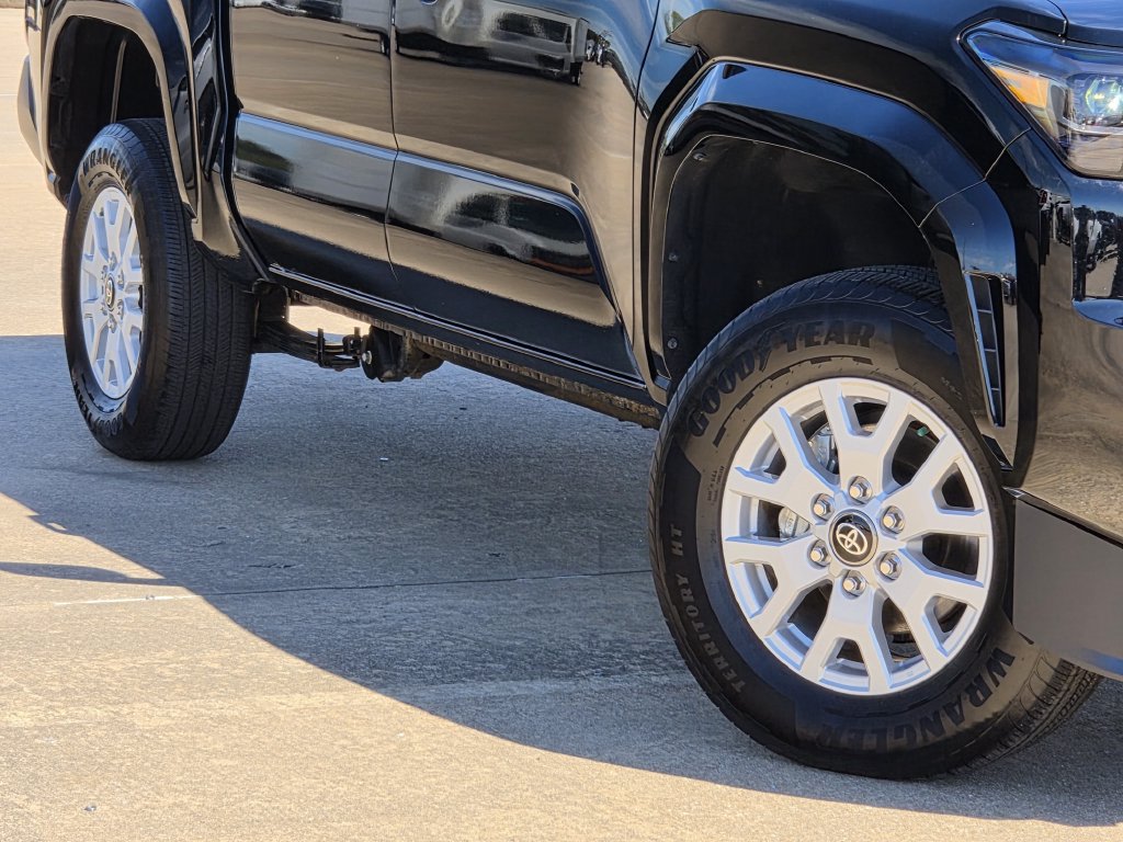 Used 2025 Toyota Tacoma SR RWD image 11