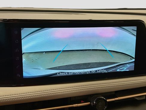 Used 2024 Nissan Ariya AWD image 23