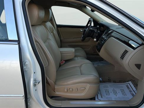 Used 2007 Cadillac DTS Luxury II FWD image 13