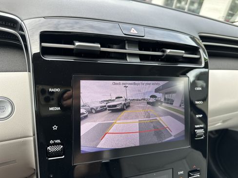 Used 2023 Hyundai Tucson SEL w/ Convenience Package AWD/4WD image 18
