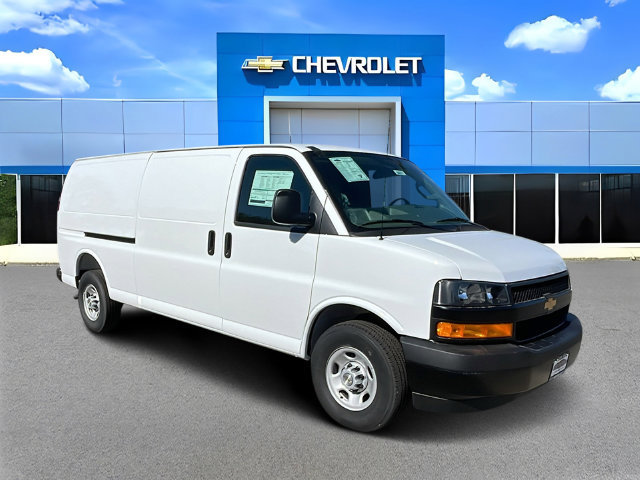 New 2026 Chevrolet Express 2500 Extended w/ Communications Package RWD image 3