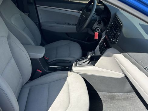 Used 2017 Hyundai Elantra SE FWD image 13
