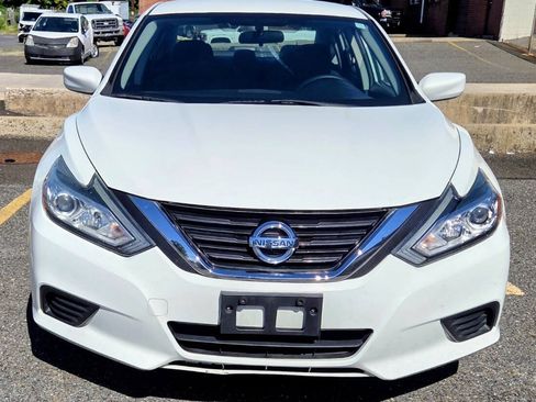 Used 2016 Nissan Altima 2.5 S w/ Power Driver Seat Package FWD image 3