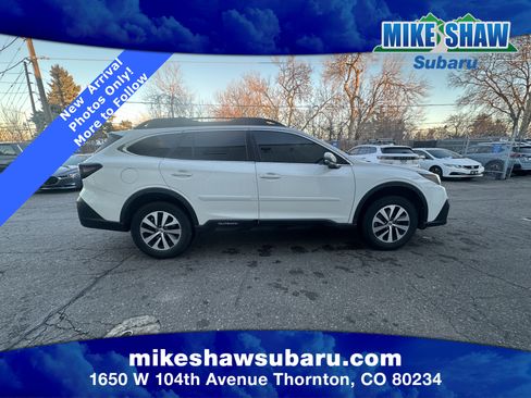 Used 2021 Subaru Outback Premium image 4