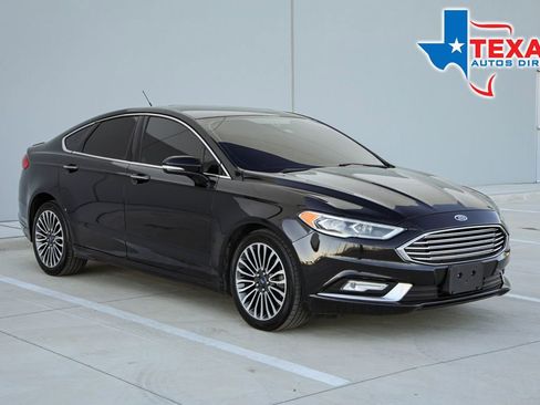 Used 2018 Ford Fusion Titanium image 1