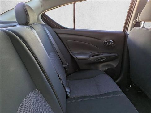 Used 2017 Nissan Versa SV w/ SV Special Edition Package image 18