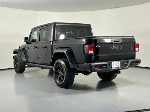 Used 2022 Jeep Gladiator Sport AWD/4WD image 5