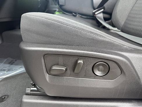 Used 2022 Chevrolet Silverado 1500 LT AWD/4WD image 31