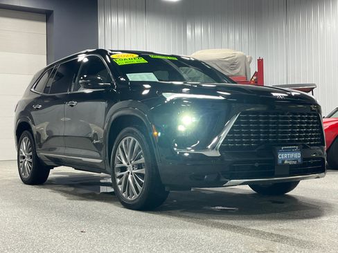 Certified 2025 Buick Enclave Avenir w/ Super Cruise Package image 7