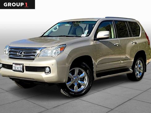 Used 2013 Lexus GX 460 image 1