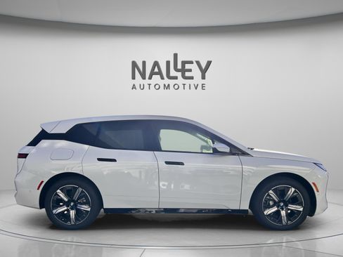 Used 2026 BMW iX xDrive45 w/ Premium Package image 3