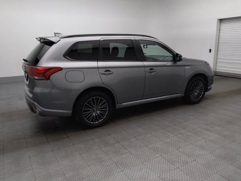 Used 2021 Mitsubishi Outlander LE image 10