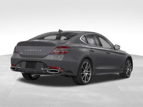 Used 2025 Genesis G70 2.5T RWD image 37