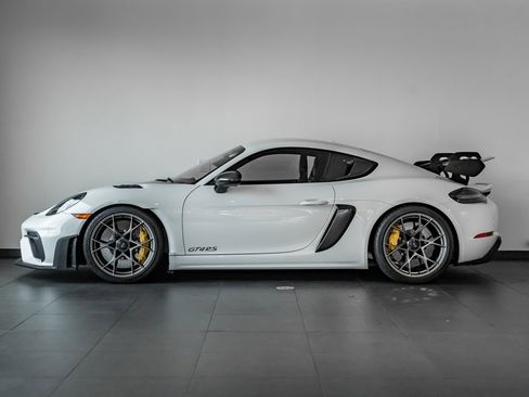 Certified 2024 Porsche 718 Cayman GT4 RS image 2