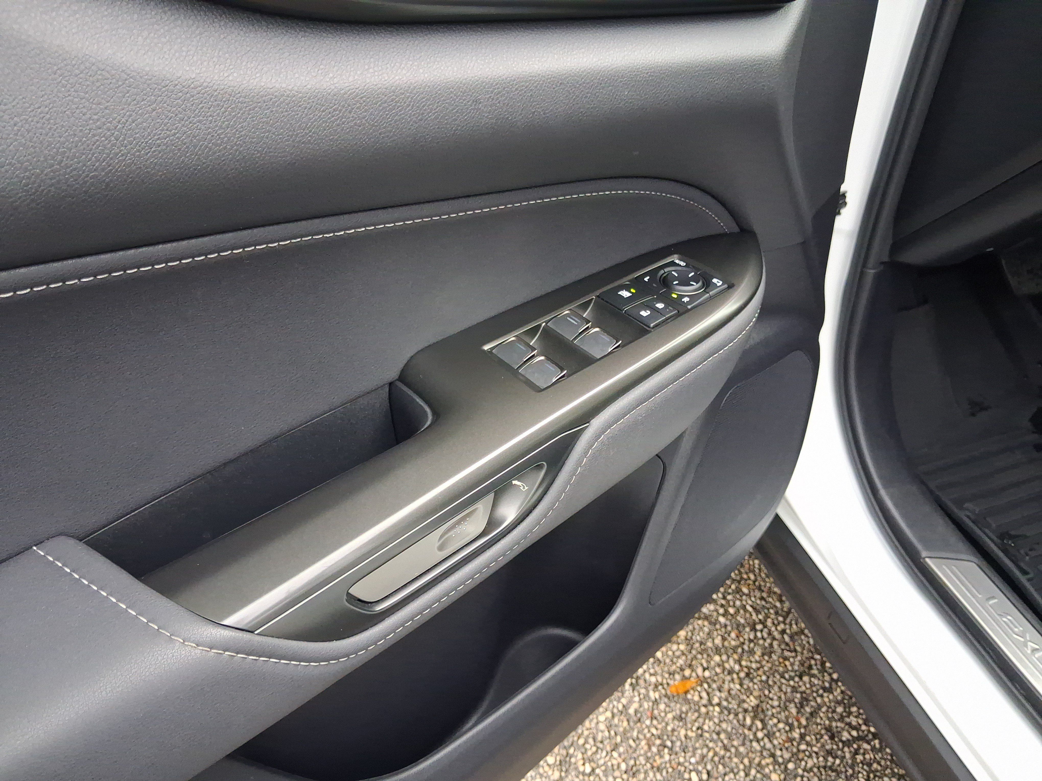 Used 2025 Lexus NX 250 FWD w/ Towing Package (2000 Lbs) image 14