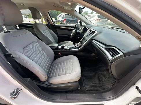 Used 2016 Ford Fusion S FWD image 27