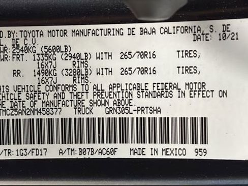 Used 2022 Toyota Tacoma TRD Off-Road image 23