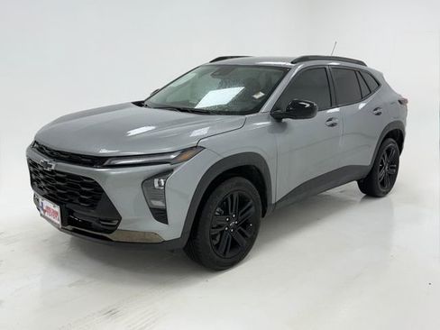 Used 2026 Chevrolet Trax ACTIV w/ Driver Confidence Package image 5