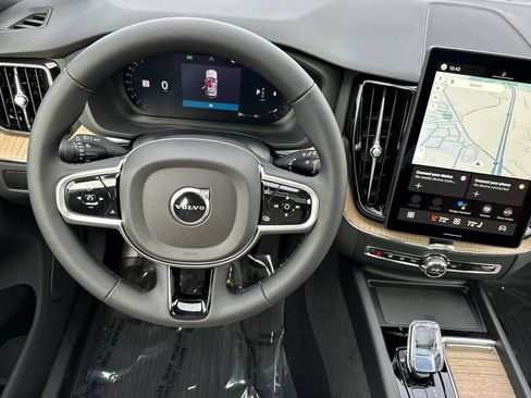 Used 2026 Volvo XC60 B5 Plus w/ Protection Package Premier AWD/4WD image 13