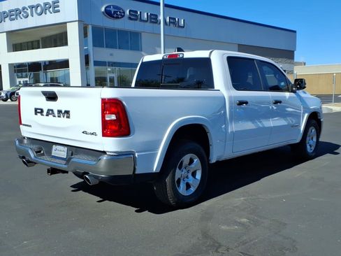 Used 2025 RAM 1500 Big Horn AWD/4WD image 4