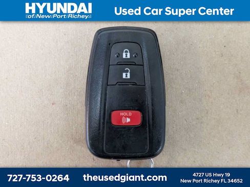 Used 2024 Toyota RAV4 AWD Hybrid image 38