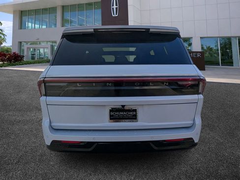 New 2026 Lincoln Navigator Black Label AWD/4WD image 6