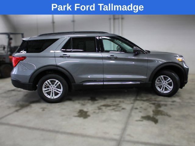 Used 2023 Ford Explorer XLT AWD/4WD image 6