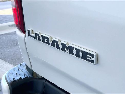 Used 2019 RAM 1500 Laramie image 33