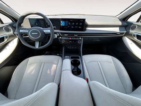 Used 2025 Hyundai Sonata SEL FWD image 11