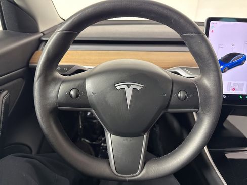 Used 2020 Tesla Model 3 Performance image 32
